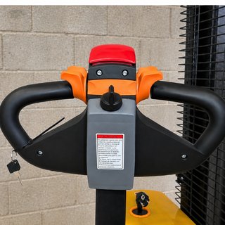 Apilador Eléctrico 1200kg a 4000mm*IVA NO INCLUIDO