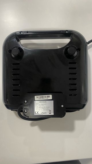 Sandwichera Cecotec 750W