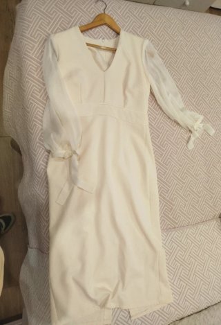 Vestido midi beige manga gasa
