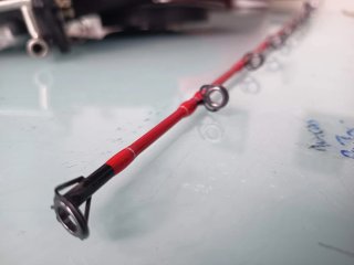 Caña de pescar Daiwa Sensor Trolling Roja 180cm