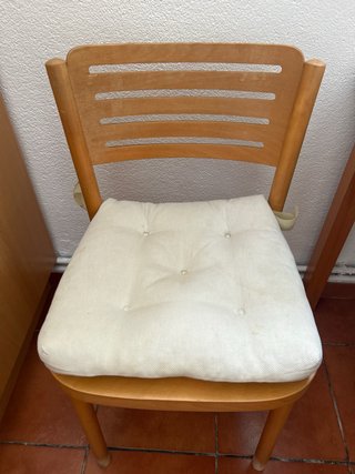 Sillas de madera (2) - Precio por unidad