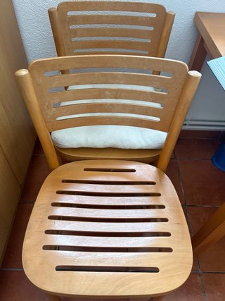 Sillas de madera (2) - Precio por unidad