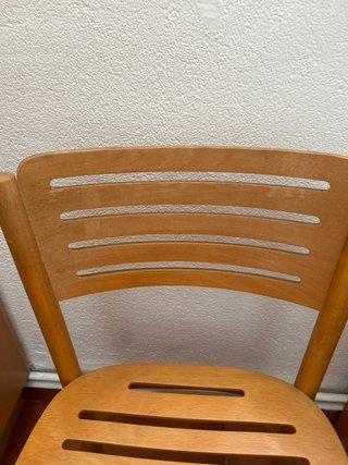 Sillas de madera (2) - Precio por unidad
