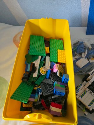 2 Cajas Ladrillo LEGO y 2 bases.