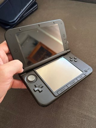 Nintendo 3DS XL Roja