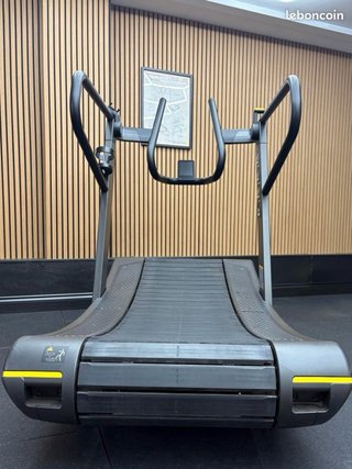 Cinta correr Technogym Skillmill Connect
