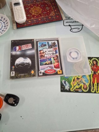 Lote 3 giochi PSP: World Tour Soccer, GTA Vice City