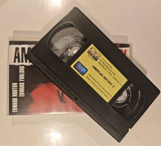 5 Películas VHS: Pulp Fiction, American History X,