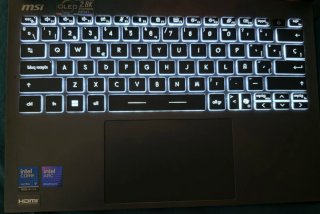 Portátil profesional MSI Prestige 13 AI+