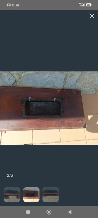 Mesa para máquina de coser antigua
