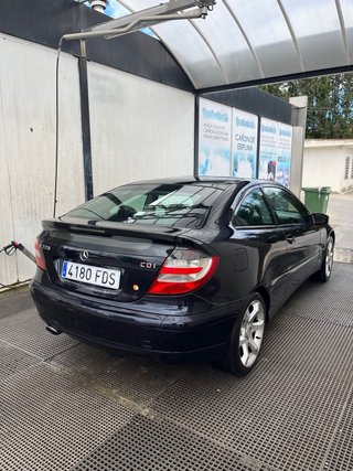 Mercedes-Benz Clase C IMPECABLE
