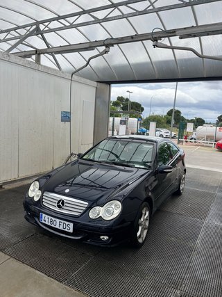 Mercedes-Benz Clase C IMPECABLE