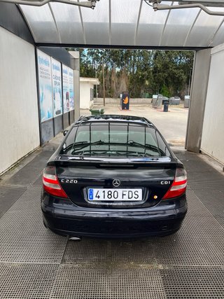 Mercedes-Benz Clase C IMPECABLE