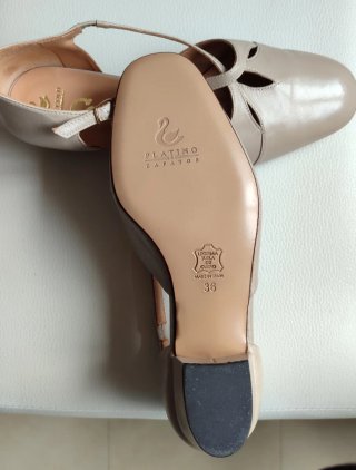 Zapatos de vestir PLATINO Coimbra, color  Beige.