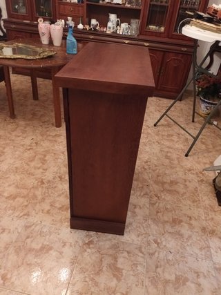 Cómoda de madera de pino