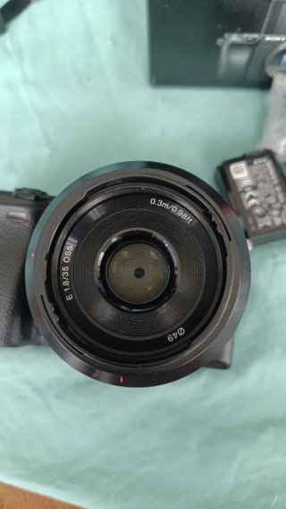 Sony a6400+Sony 35mm f1.8 +Accesorios