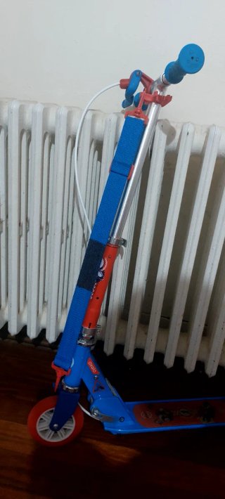 Patinete infantil Oxelo azul y rojo