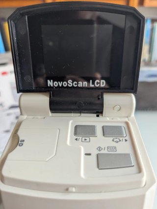 Escáner de Diapositivas Braun NovoScan LCD