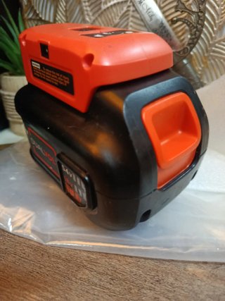 Black+Decker DualVolt 54V Batería y Linterna