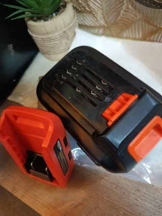 Black+Decker DualVolt 54V Batería y Linterna
