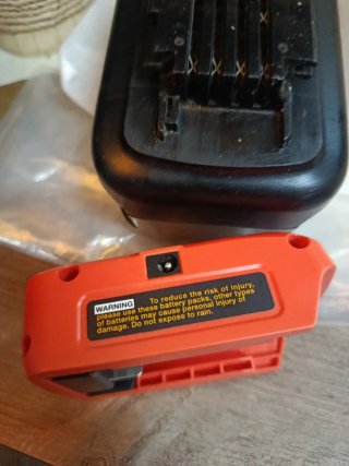 Black+Decker DualVolt 54V Batería y Linterna