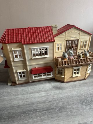Casa Sylvanian Families con Familia Conejo