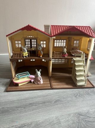 Casa Sylvanian Families con Familia Conejo