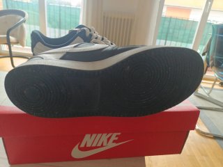 Zapatillas Nike Negras y Blancas