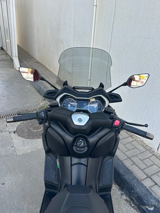 Yamaha Xmax 125 gris