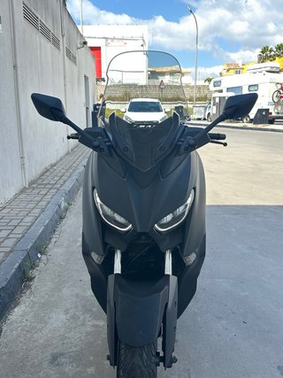 Yamaha Xmax 125 gris