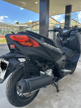 Yamaha Xmax 125 gris