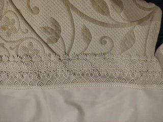 Set completo di copriletto e lenzuolo con pizzo
