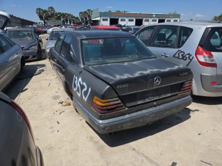 MERCEDES 250D W124