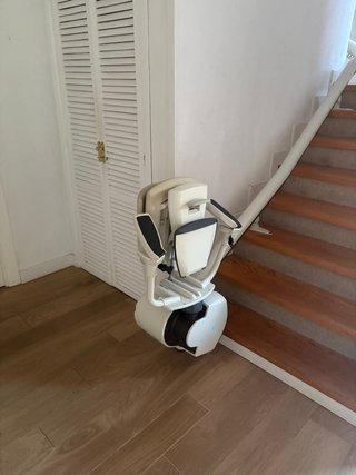 Salvaescaleras Thyssen silla flow 2