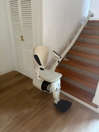Salvaescaleras Thyssen silla flow 2