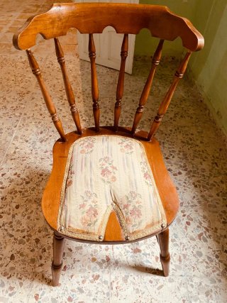 Sedie vintage imbottite in legno
