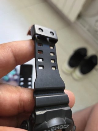 Reloj Casio G-Shock Negro y Dorado
