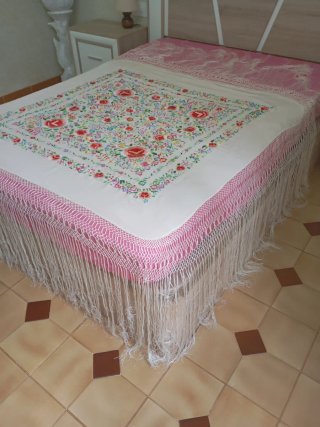Mantón Manila Seda Bordado Mano Multicolor