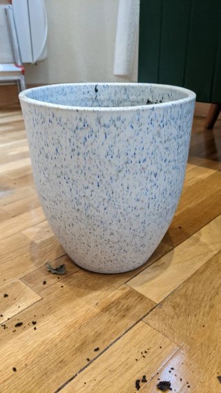Maceta cerámica azul y blanca