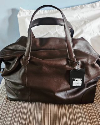 Bolso de viaje de piel marrón