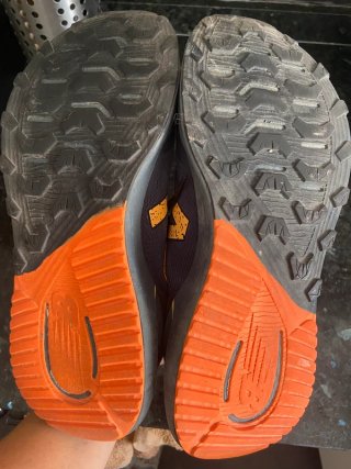 Zapatillas New Balance Trail Talla 44