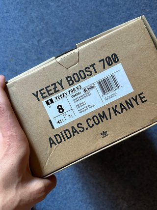 Adidas Yeezy Boost 700 MNVN Beige Blanco