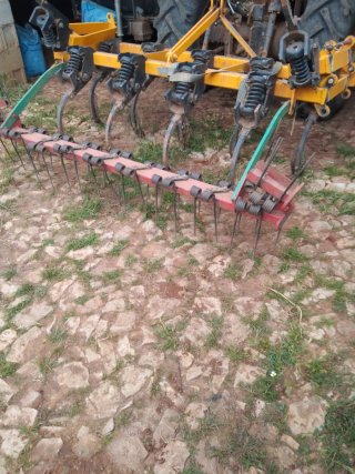 Horas de tractor frutero 90cv cultivador noli 11.