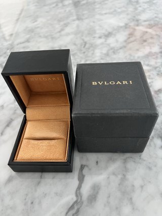Scatola porta anelli Bulgari nera