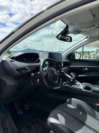 Peugeot e-3008 2021