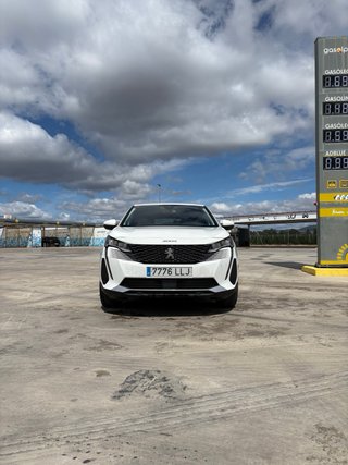 Peugeot e-3008 2021
