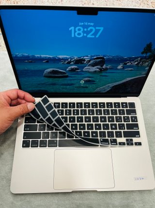MacBook Air M2 16GB RAM 256GB SSD