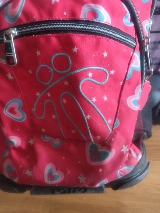 Mochila escolar con ruedas y estampado