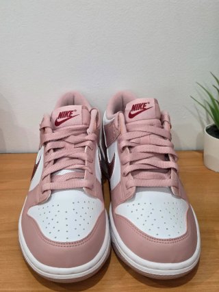 Zapatillas Nike Dunk Low Rosa y Blanco Talla 38.5