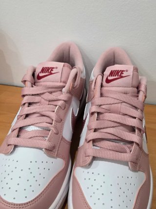 Zapatillas Nike Dunk Low Rosa y Blanco Talla 38.5